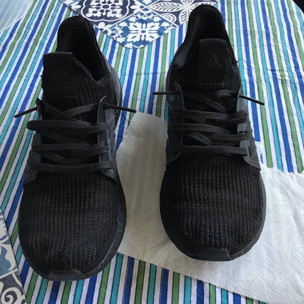 Ultra boost 19 triple black with hype beast